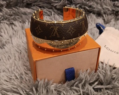 Pulsera Louis Vuitton Brazalete Oro y Cuero Mujer AUTÉNTICA 💯 Foto 1 de 4