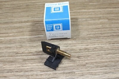 GM 12176639 Connector,Power Distributor Block Chevrolet Buick Pontiac Olds 91-05 - Image 1 of 4