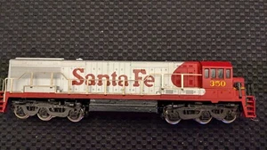 Rivarossi GE U25B Locomotive, Sant Fe #350, runs good, LN - Picture 1 of 6