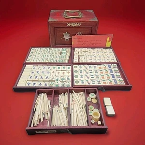 Azulejos de hueso y bambú Mahjong, dados, etc. y estuche antiguos vintage 148 azulejos - Imagen 1 de 24