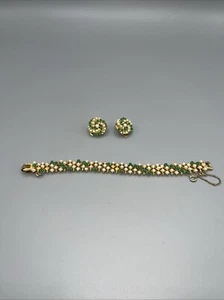 VTG Signed "ART" Arthur Pepper Gold Tone Faux Seed Pearl Green Bracelet Earring - Picture 1 of 7