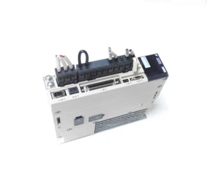 YASKAWA SGDV-R70A01B - Picture 1 of 10