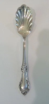INTERNATIONAL "WILD ROSE, NEW" STERLING SILVER SUGAR SHELL / SPOON, 30 grams - Image 1 of 4