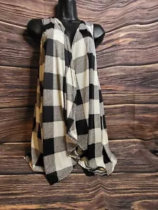New Boutique Southern Charm Vest Regular sz Black/White Plaid Print - Picture 1 of 3