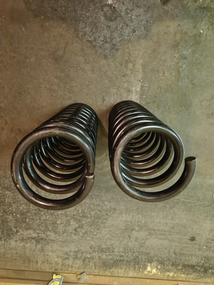 Mercedes S class W140 + Coupe 1991-1999 2X Federn vorne - Bild 1 von 3