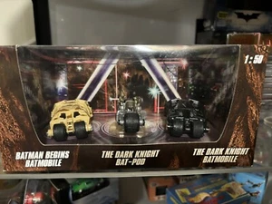 Hot Wheels The Dark Knight 1:50 Batman Tumbler - Schwarz (DKL20) - Bild 1 von 4