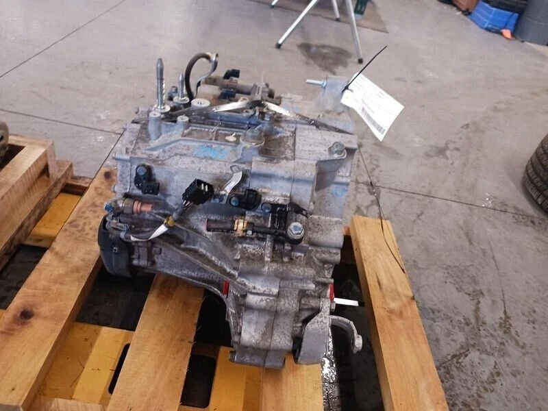 Honda Fit 2009-2014 transmisión automática AT - 5 velocidades OEM Foto 1 de 3