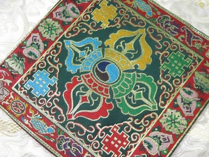 USA Seller Emerald Green Double Dorje 8.25"x8.25" Tibetan Buddhist Altar Cloth - Picture 1 of 11