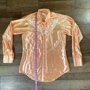 70s VINTAGE Sz 15.5-35 Rockmount Fringe Western Shirt Peach Pearl USA Made #7701 - Picture 1 of 8