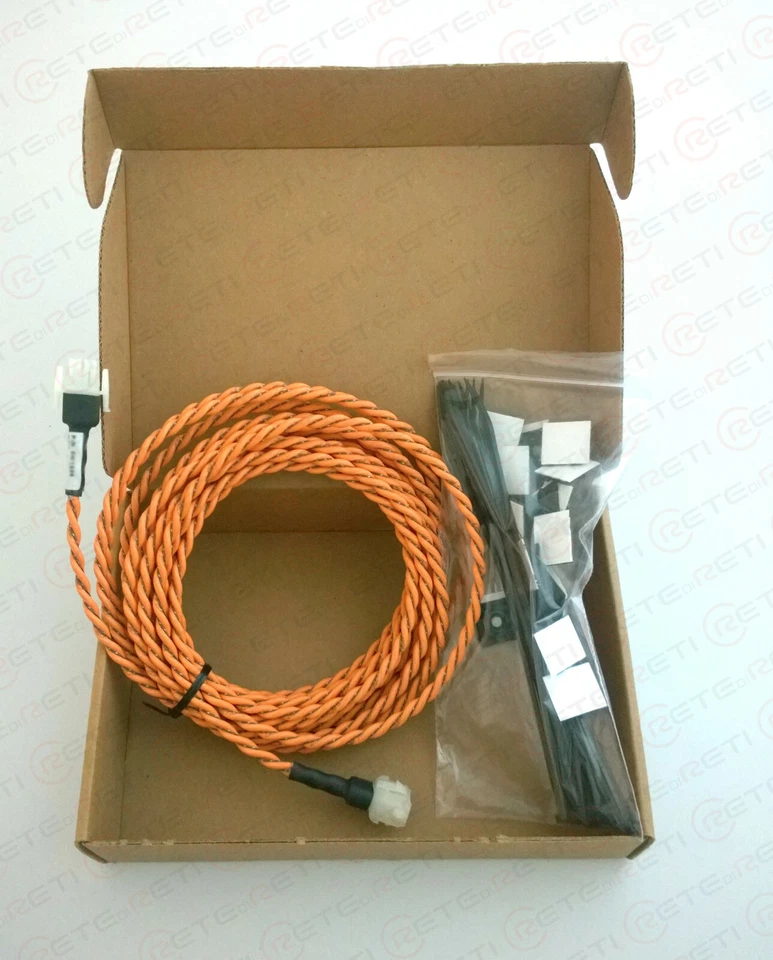 € 81+IVA APC AP9326 Leak Sensor Extension Cable - 20 ft (6.1 m) - Immagine 1 di 1