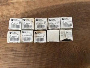 Lot Of 10 Allen Bradley 700-HB32Z4-4 - Picture 1 of 8