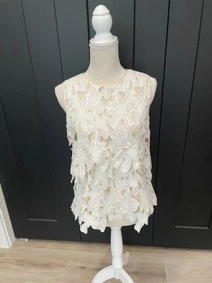 Dolce Vita White Crocheted Flower Swing Tank Top Size Small - Image 1 of 4