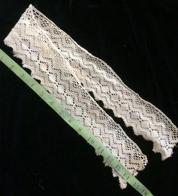 Muñeca vintage con bordes de encaje de salvamento fragmentos de algodón Foto 1 de 4