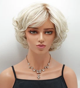 Peluca GORGEOUS PLUS de TONI BRATTIN rubia platinada, tamaño gorra grande, amigable con el calor - Imagen 1 de 14