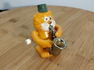 Vintage TOMY Not So Grand Band Cat Windup Figure Toy - Orange Cat Saxophone 