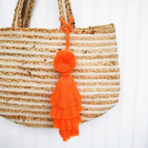Große Quasten leuchtendes Orange für Tragetaschen, Taschen, Geldbörsen zum Binden von Chloe & Lex Neu im Karton - Bild 1 von 16