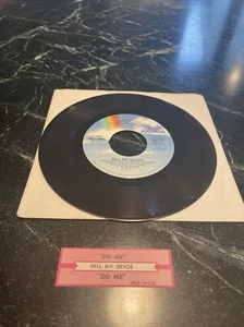 BELL VIV DeVOE EX 1990 mca 45  DO ME Me! Jukebox Juke Box Label Vtg - Picture 1 of 3