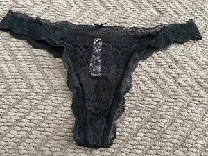 Victoria’s Secret Thong - Picture 1 of 3