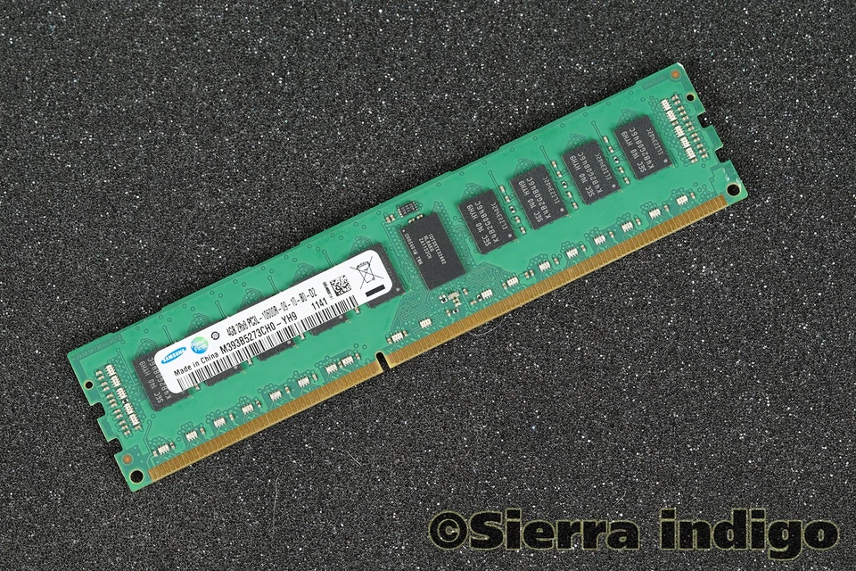 M393B5273CH0-YH9 Samsung 4GB PC3L-10600R-09-10-B0-D2 Server Memory RAM - Image 1 of 1