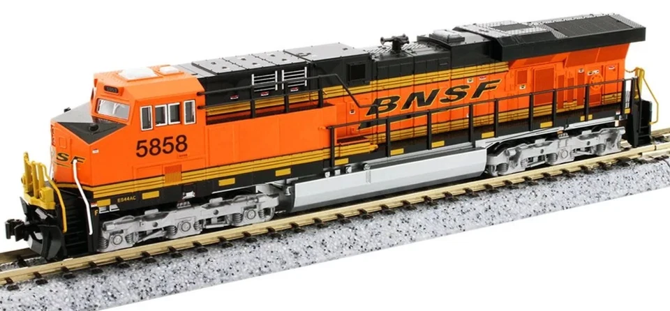 KATO 1768958 N SCALE GE ES44AC BNSF Railway #5858 "Swoosh" 176-8958 - Image 1 of 1