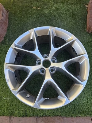 20x8 aluminio 5 radios en Y plateados se adapta a cargador 19-21 OEM Foto 1 de 4