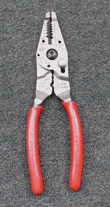 SNAP ON TOOLS USA RED Soft Grip 9" Wire Stripper Cutter Crimper PWCS9ACF - Picture 1 of 2