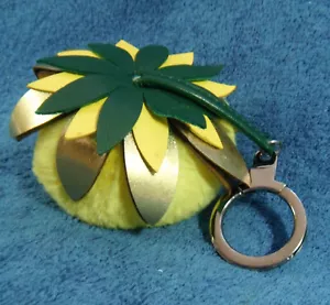 *2426* French Connection - Pineapple keyring clip/holder – plush – 8cm - rare - Bild 1 von 4
