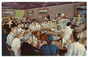 Chrome Postcard - Granger, Wyoming, Covey's Little America Cafe Int. on Hwy 30 - Picture 1 of 2