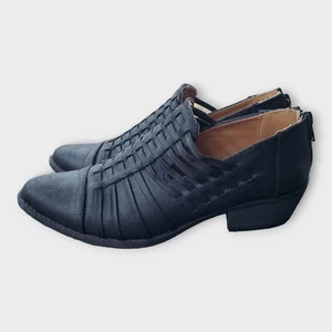 Qupid Boot Shoes Womens Size 8.5 Black Zip Pointed Toe Faux Leather Shooties - Picture 1 of 11