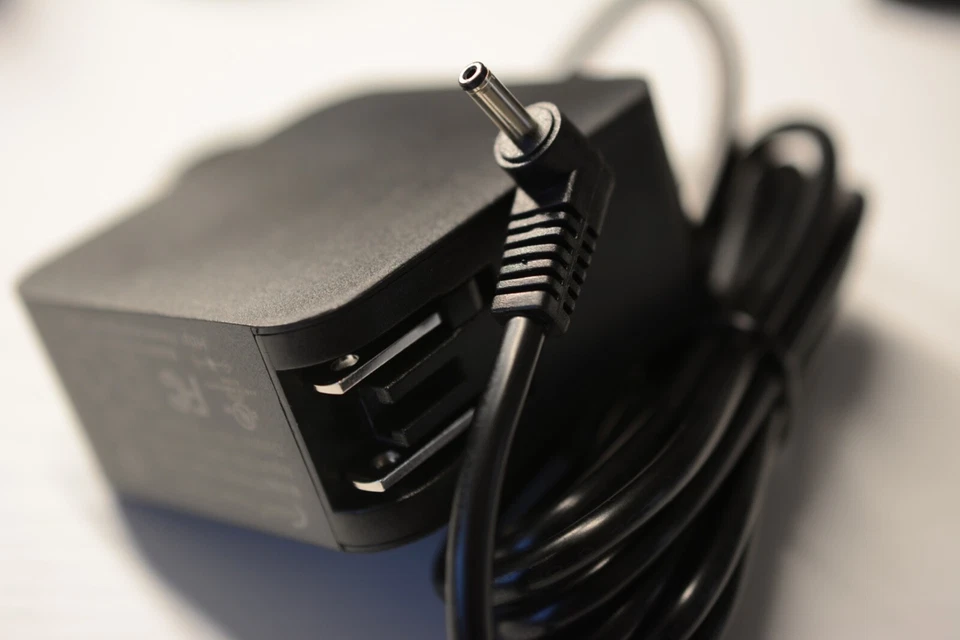 OEM - TYPE60-190-3150U GATEWAY AC ADAPTER 19V 1.3A 3150MA GWTN141-2PR "GRADE A" - Image 1 of 4