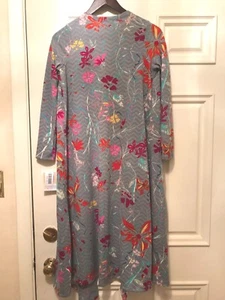 ❤️LULAROE SARAH ~ BEAUTIFUL FLORAL GREY BACKGROUND ~ XS ~ NWT Cardigan Sweater❤️ - Picture 1 of 3