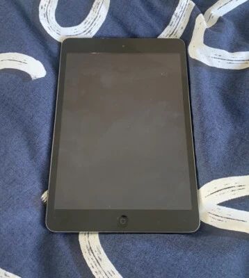 Faulty - Apple iPad mini 2 A1490 Retina/2nd Gen, Wi-Fi) 128GB - Image 1 of 2