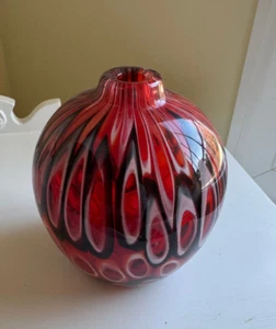 Koda Art Glass Bud Vase Red Crate and Barrel Excellent preowned condition 5” H - Picture 1 of 5