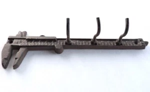 Messschieber Maßhaken Gusseisen Wandhalterung Rustikal Altmodisch Neu Vintage - Bild 1 von 3