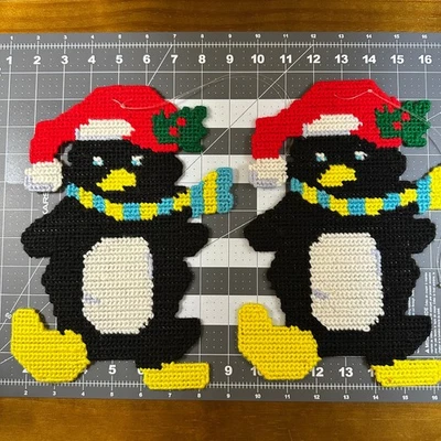 2  Completed Design Works Christmas Penguin Plastic Canvas Yarn Wall Decor - Image 1 of 4