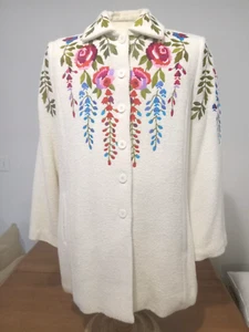 Abrigo Linea by Louis Dell'Olio Grande Marfil Floral Bordado Forrado  - Imagen 1 de 11