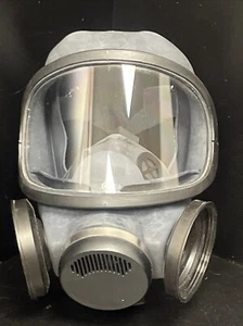 MSA Ultra-Twin Respirator Facepiece Medium NOS - Picture 1 of 5