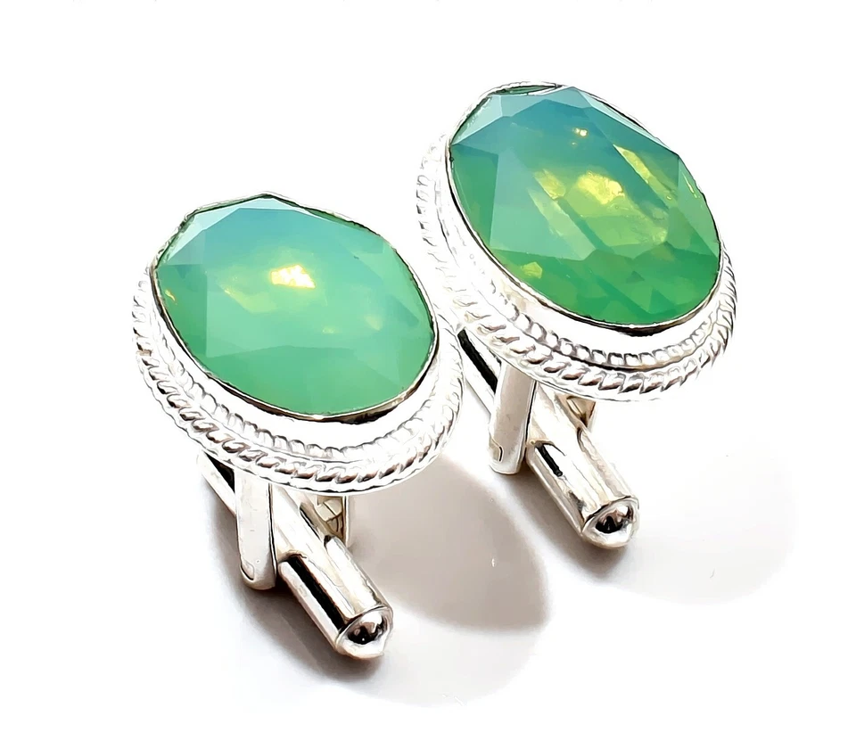 Gemelos de joyería de plata de ley 925 hechos a mano con piedras preciosas de kuncita verde Foto 1 de 1