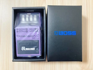 BOSS Dimension C DC-2W Waza craft Technique Bass effects purple Made In Japan - Picture 1 of 6