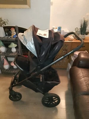 Uppababy Vista Pram system  - Image 1 of 4