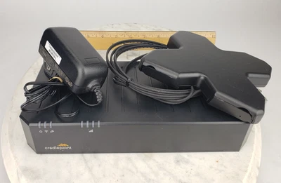 Cradlepoint E100 Series Enterprise Router LTE & Antenna 1041690 Spectrum - Image 1 of 4