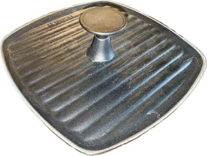 Le Creuset Black Square Panini Press Cast Iron Grill Bacon Sandwich 9 inch Franc - Picture 1 of 4