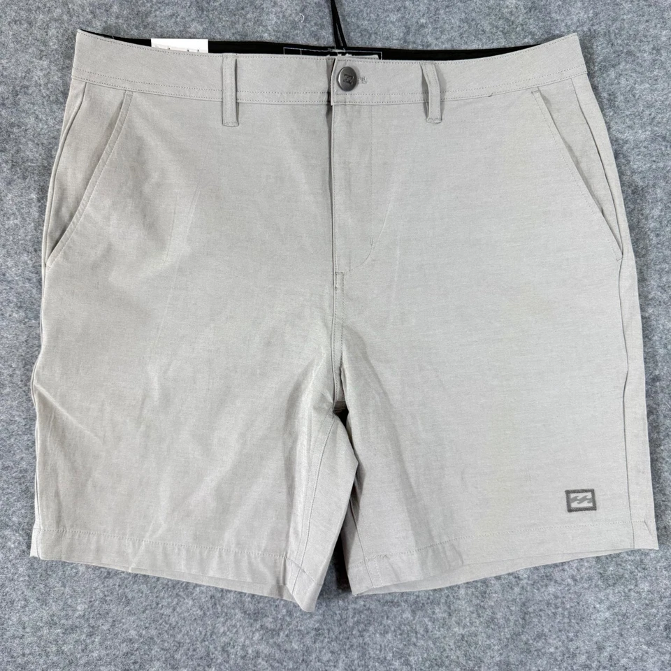 Pantalones Cortos Chinos Billabong Híbridos 18" Para Hombre 34 Gris Claro Sumergible Elastizados Nuevos con Etiquetas Foto 1 de 4