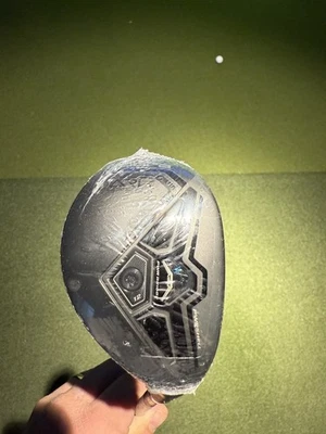 New Cobra Dark Speed 19* 3 Hybrid  - Image 1 of 3