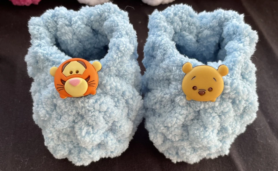 Botines de bebé Winnie The Pooh tejidos con telar hechos a mano Foto 1 de 1