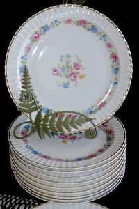 VTG B&Co LIMOGES FRANCE BERNARDAUD FLORAL GOLD LOT 6 DINNER PLATES  FLUTTED 10" - Picture 1 of 11