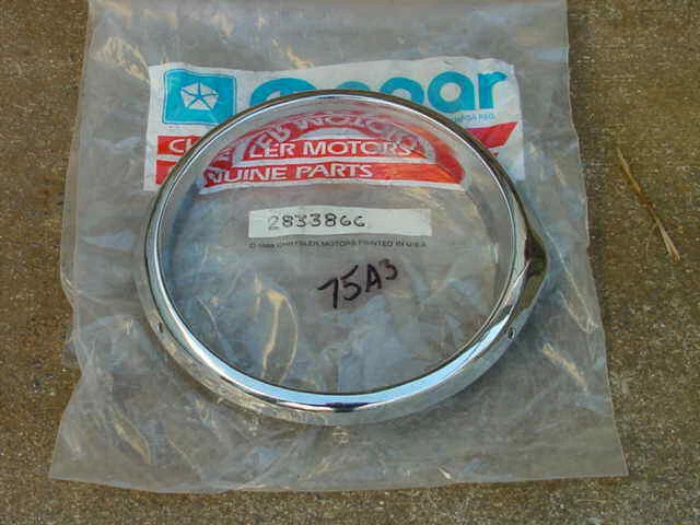 1968 1969 Dodge Truck NOS MoPar LUNETA DE FAROL D100 D200 D300 Adventurer Fargo - Imagem 1 de 1