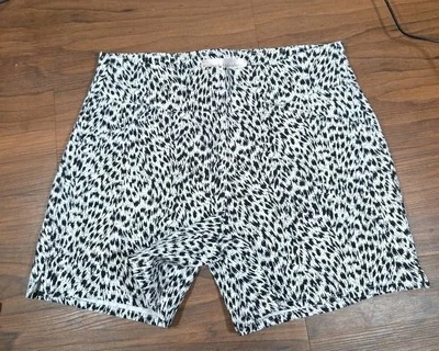 Catherine Malandrino Women Black White Print Shorts Small Petite Comfort Stretch - Image 1 of 4