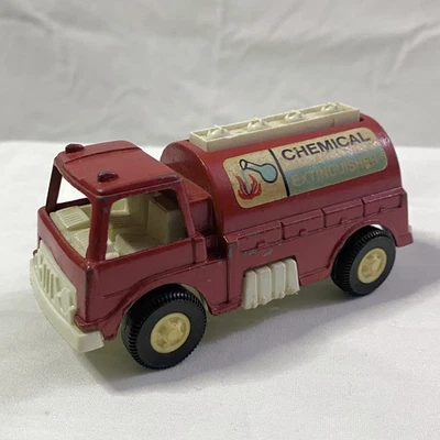 Camión de bomberos rojo extintor químico vintage Tootsie Toy 1970 Foto 1 de 4