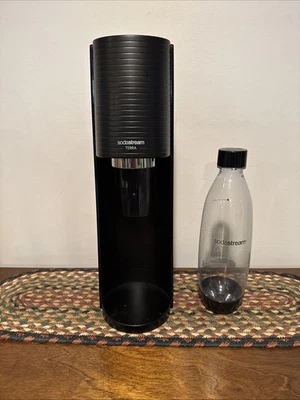 SodaStream Terra Black Soda Stream Machine And Bottle. - Image 1 of 4